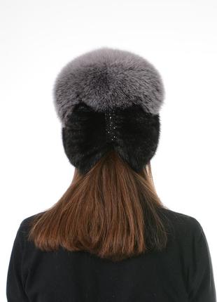 Женская зимняя вязаная шапка с помпоном
