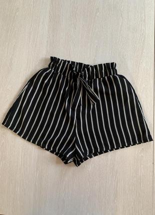 Шорти
