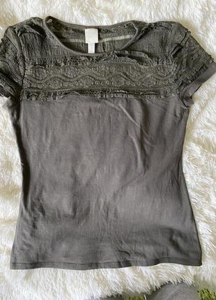 Футболка жіноча