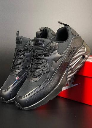 Чоловічі кросівки ніке чорного кольору/спортивні кроси для хлопців та чоловіків/ взуття демісезонне для чоловіків