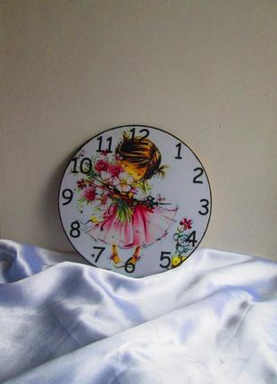 Настінний годинник 'малюшка' в дитячу кімнату, для дівчинки, подарунок доньці