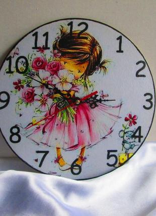 Настінний годинник 'малюшка' в дитячу кімнату, для дівчинки, подарунок доньці