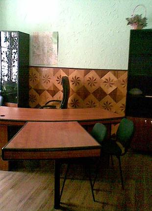 Кабинет руководителя.  мебель