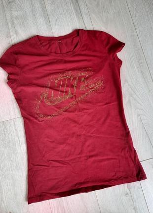 Футболка жіноча