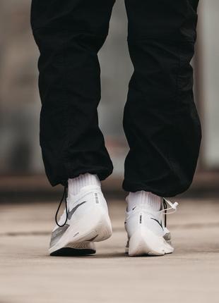 Nike air zoom vaporfly white, мужественные кроссовки найк зум бнлые, кроссовки мужские найм аир зум весна лето6 фото