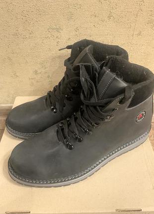 Кроссовки adidas 5