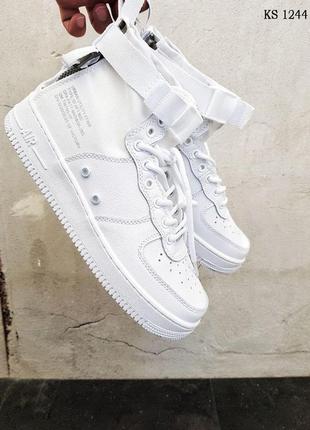 Высокие белые кроссовки Nike Air Vengeance Vintage