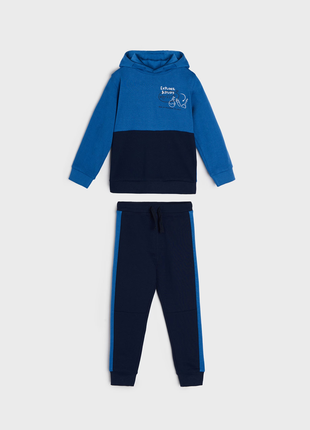 Трикотажный костюм