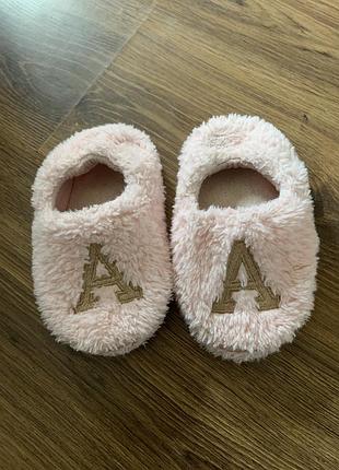Плюшевые тапочки