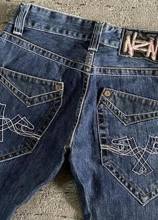 Стильные джинсы с вышивкой (с нашивкой). хип хоп штаны. cargo карго