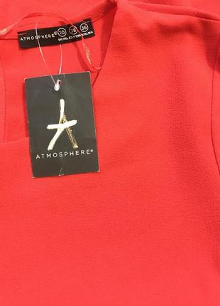 Дуже красивий і стильний брендовий топ червоного кольору!