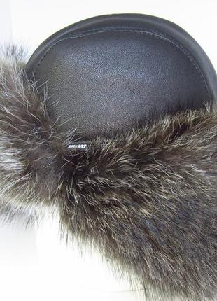 Шапка ушанка из натуральной кожи с мехом енота davani  002608 фото