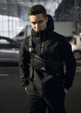 Мужская куртка из soft shell с капюшоном черная весенняя осенняя | ветровка водонепроницаемая демисезонная2 фото