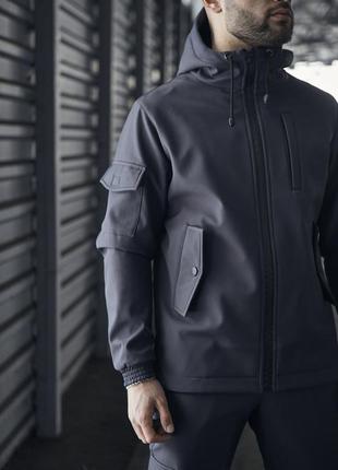Чоловіча куртка з soft shell з капюшоном сіра весняна осінка  ⁇  вітровка водонепроникна демісезонна7 фото
