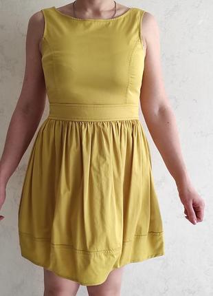 Літнє плаття із сатину жовтого кольору