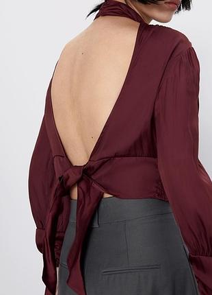 Блуза с открытой спиной zara