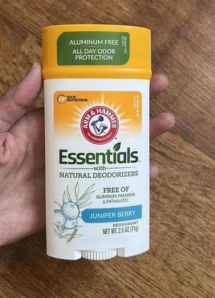 Arm & hammer, essentials, дезодорант із натуральними дезодорувальними речовинами, ялівець, 71 г