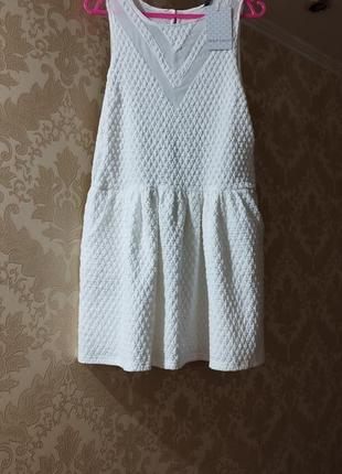 🤍 белое платье фактурное сарафан naf - naf карманы