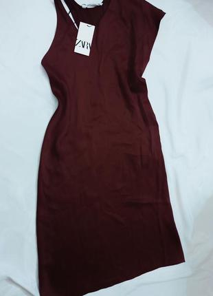 Стильне креативне платтє від zara