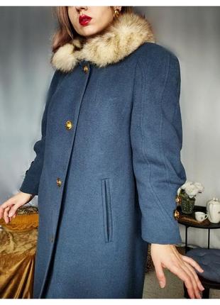 Вінтажне вовняне пальто з комірцем із хутра2 фото