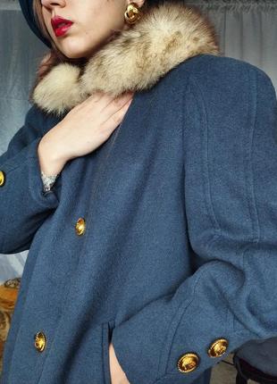 Вінтажне вовняне пальто з комірцем із хутра4 фото