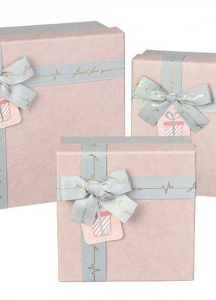 Подарункові коробки квадратні рожеві з бантом (комплект 3 шт), розм.l: 22*22*10 cм