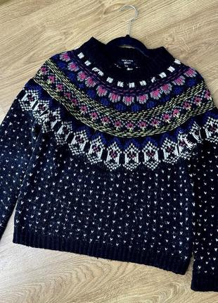 Свитер с принтом5 фото