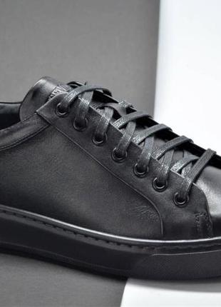 Мужские стильные спортивные туфли кожаные кеды черные tsevo 5206