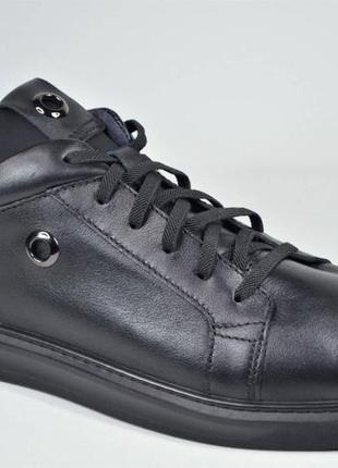 Мужские кожаные спортивные туфли великаны черные vivaro 80661 фото