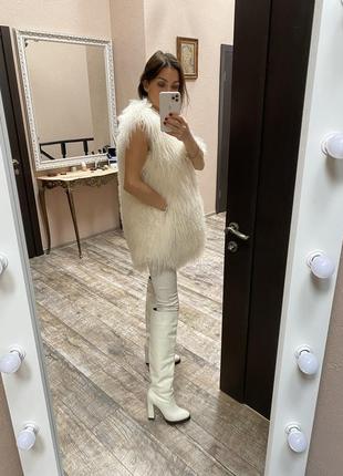 Жилет з хутра лами