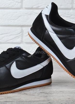 Кросівки жіночі шкіряні nike cortez чорні з білим найк кортез2 фото