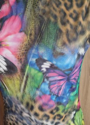 Яркое платье 46 размера с эффектом 3-d 4