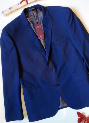 Шикарний чоловічий піджак темно синій з розрізами класичний стильний діловий