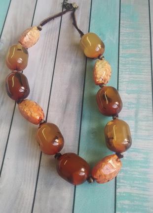 Цікаве намисто з епоксидної смоли