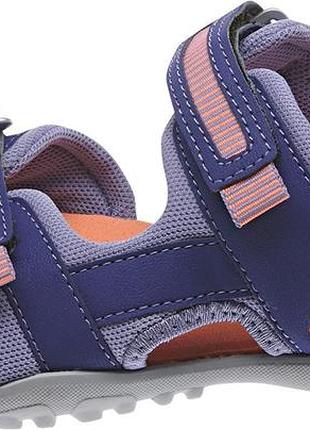 Яскраві сандалі adidas