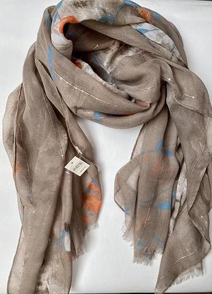 Шарф весенний бежевый