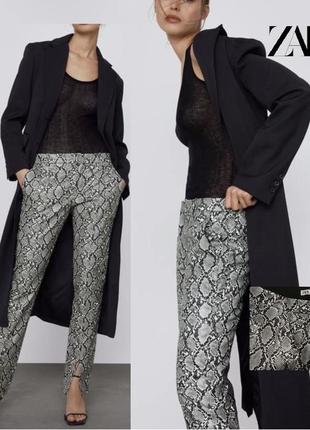 Zara актуальні штани екокожа анімалістичний принт р. s1 фото