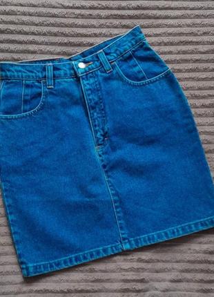 Джинсовая юбка.