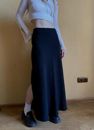 Длинная юбка с разрезами1 фото