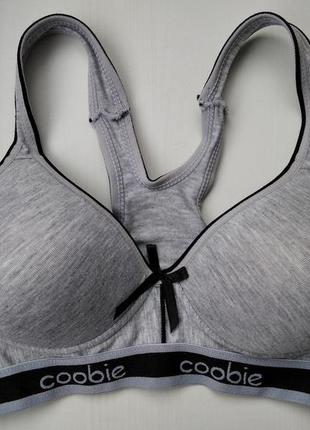 Топ спортивний на поролонових чашках без кісточок сірий m 8335