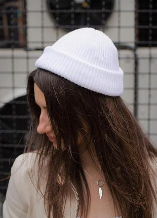Женская шапка бини without leon белая
