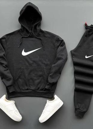 Весняний костюм з лого nike
