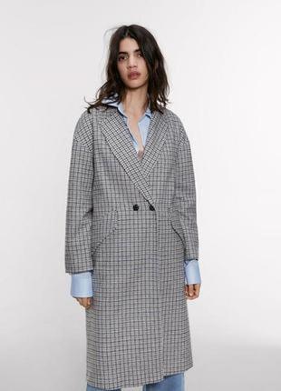 Пальто в клетку zara.