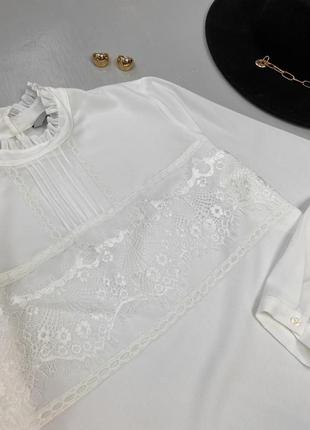 Біла шифонова блуза із мереживом8 фото