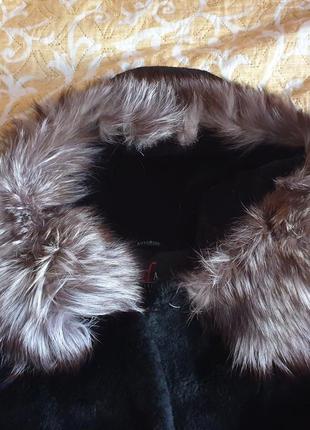 Продам жіночу шубу з натурального мутона в чудовому стані.