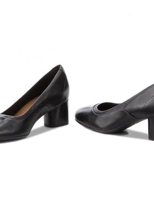 Шкіряні туфлі clarks un cosmo step black3 фото