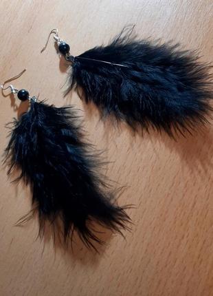 Серьги подвески перья чёрн длин стиль тренд ручн раб бижутер перо пух3 фото