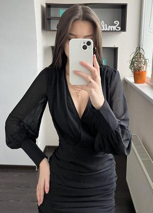 Чорна шифонова сукня plt