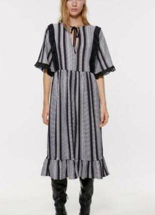 Zara міді сукня з об'ємними рукавами і рюшами1 фото