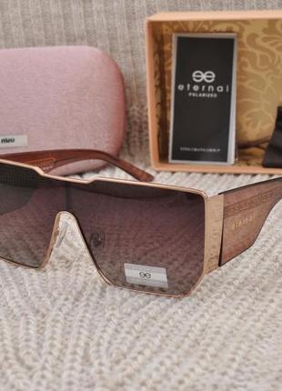 Фирменные солнцезащитные   очки  маска eternal polarized et3370